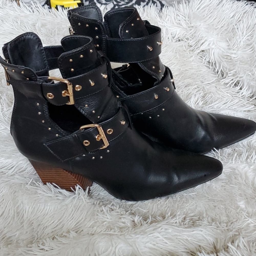 Ankle boots